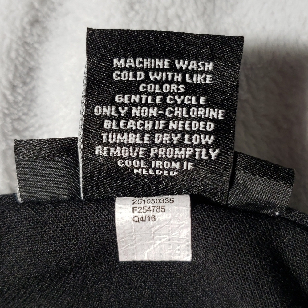 Victoria Beckham for Target Black Mini Skirt,  Size Large - Picture 6 of 7